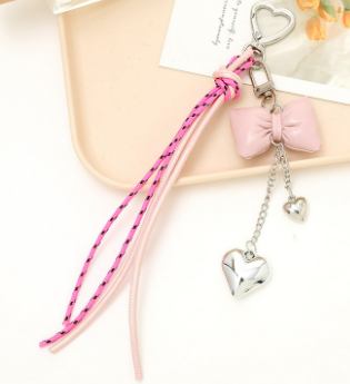 レザーリボンハートチャームLeather ribbon heart charm (milk white)