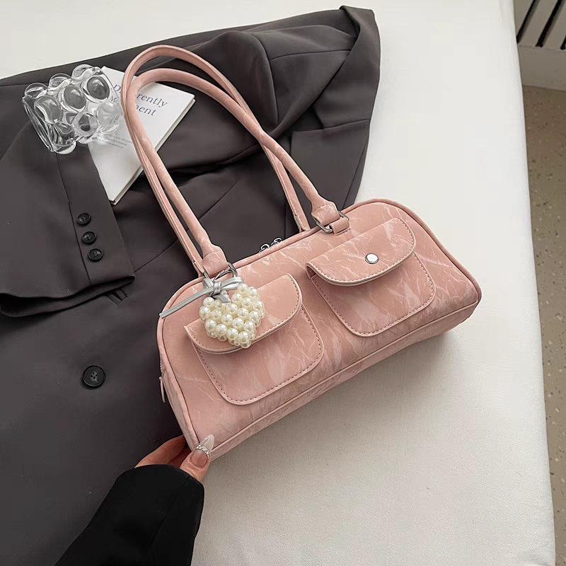 ベルベットボーリングバッグ多ポケット脇バッグ2025新モデルハンドショルダーバッグVelvet bowling bag, multi-pocket underarm bag, 2025 new style handbag and shoulder bag