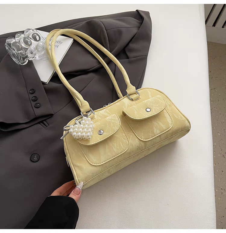 ベルベットボーリングバッグ多ポケット脇バッグ2025新モデルハンドショルダーバッグVelvet bowling bag, multi-pocket underarm bag, 2025 new style handbag and shoulder bag