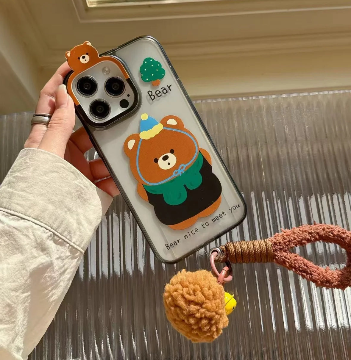オリジナルの小熊(くま)デザインの マイノリティで可愛い(かわいい)スマホケース (Original little bear-themed, niche and cute phone case)(SJK086)