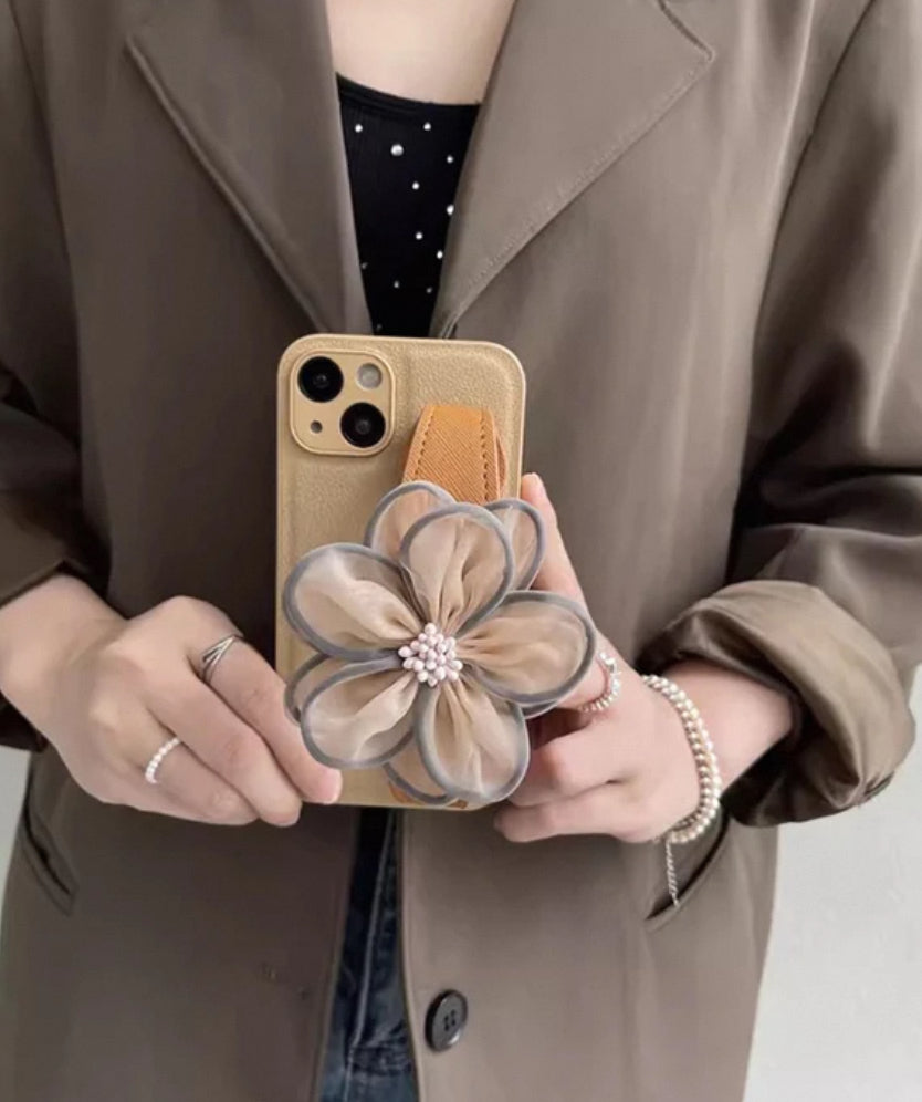 ヴィンテージなメッシュフラワーデザインの腕時計ベルト付きスマホケース (Vintage mesh flower - designed phone case with a wrist strap)(SJK067)