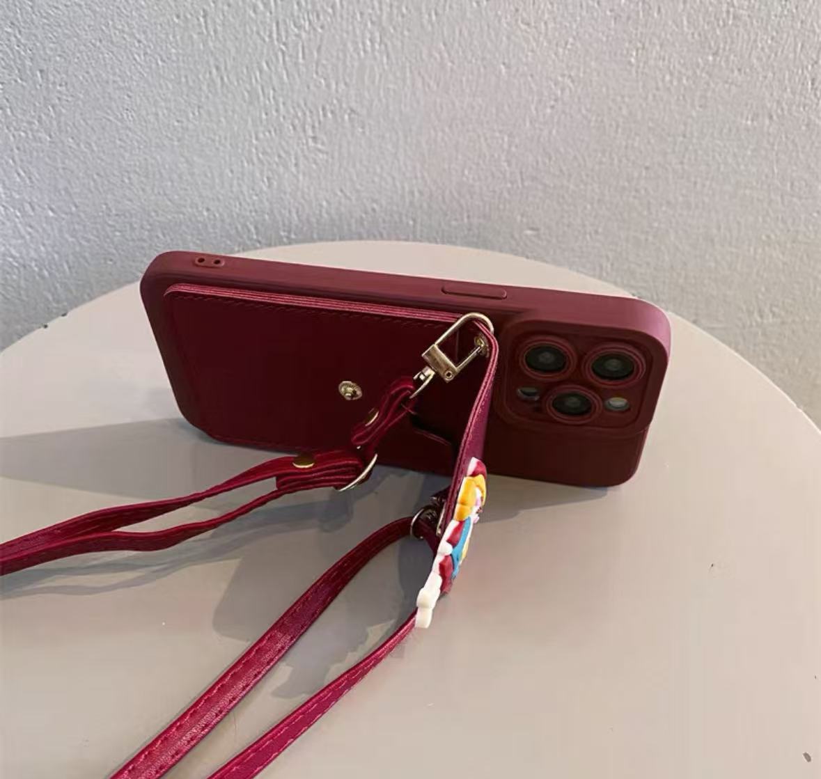 ポップコーンの少女が描かれたワインレッドのスマホケース (Wine - red phone case featuring popcorn girls)(SJK030)