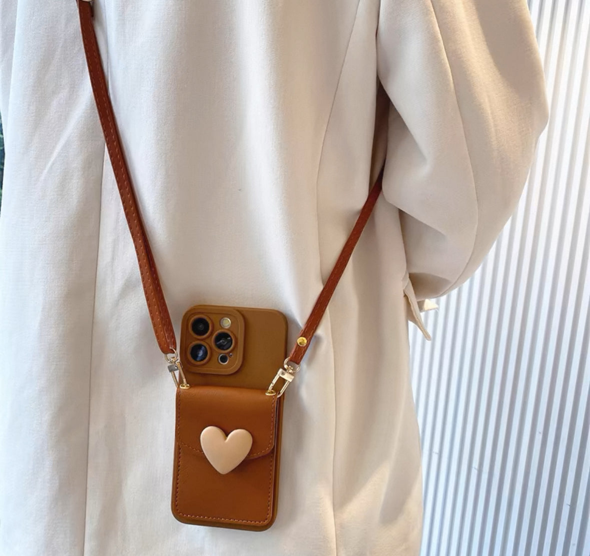 ミルクティー色のカード入れ付き保護カバー付きスマホケース ( Milk tea - colored phone case with card - holder protective cover)(SJK056)
