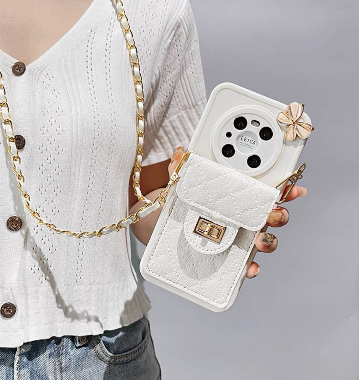 シャネル風の立体バタフライデザインで、カード入れ付きのスマホケース ( Chanel - style phone case with 3D butterfly design and card - holder)(SJK057)