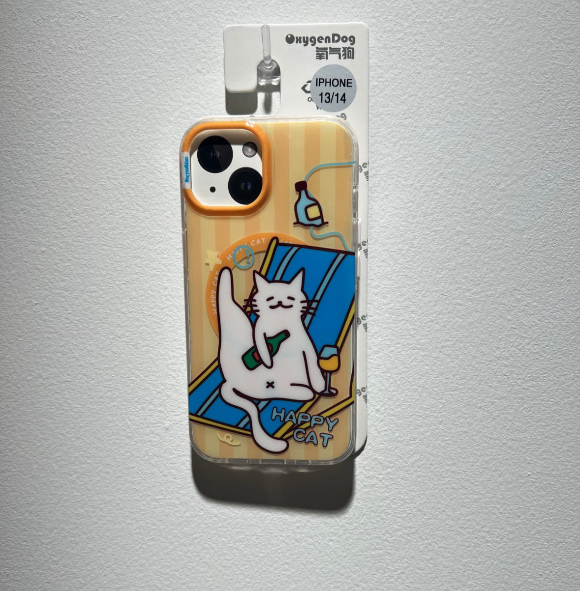 幸せそうな猫が休暇を楽しむ、可愛いスタイルのスマホケース (Cute - style phone case featuring happy cats on vacation)(SJK085)