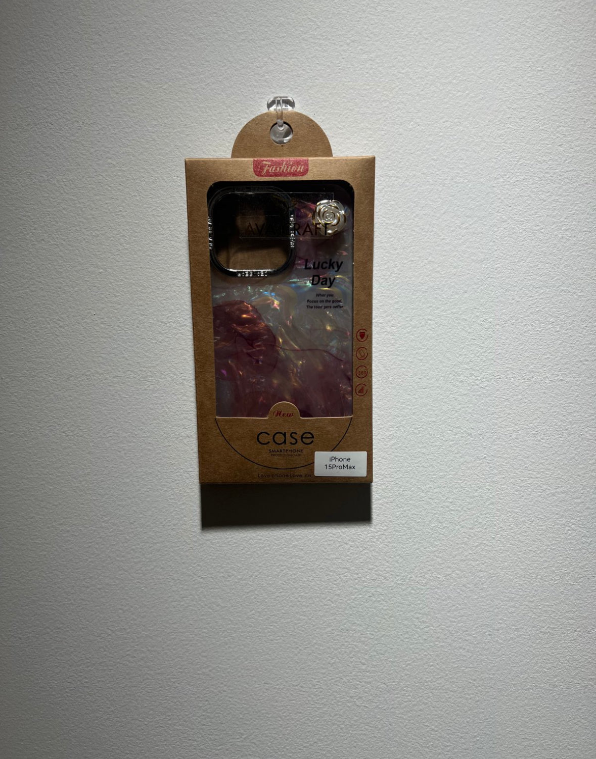 立体な椿柄が施された、エレガントなスマホケース (Three - dimensional camellia - themed phone case, crafted for the elegant divas)(SJK033)