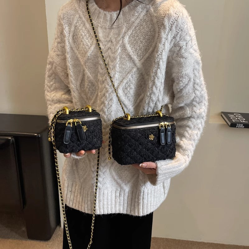 フレンチのミニチェーンバッグですFrench mini chain bag