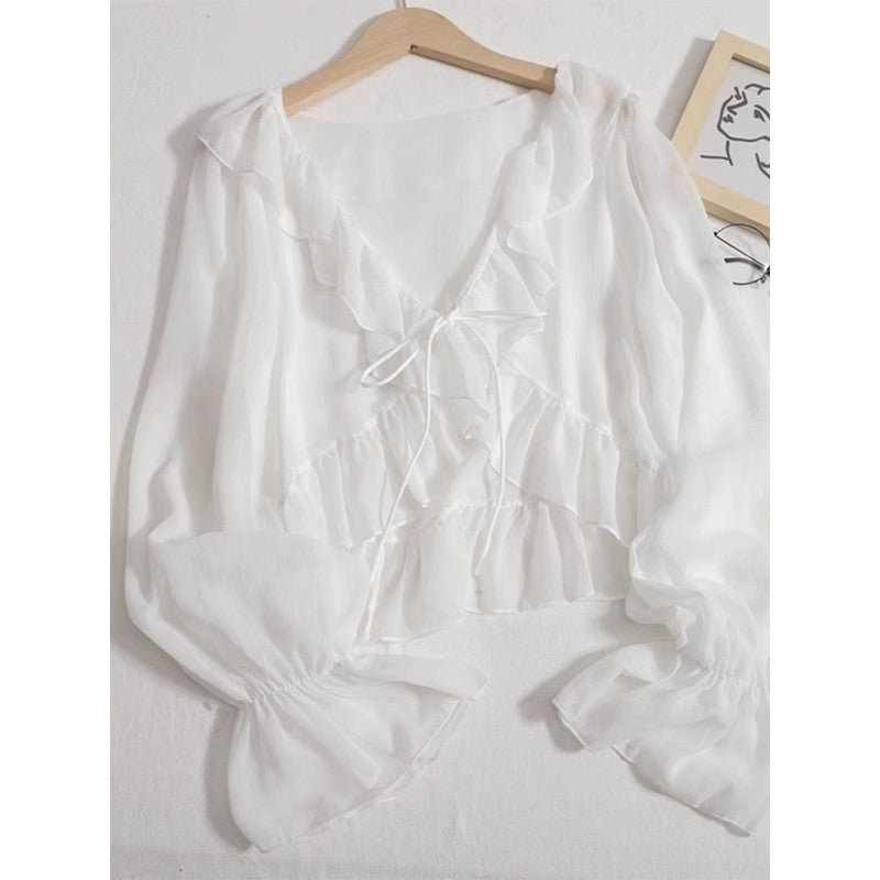 日焼け止めカーディガンの薄手タイプですSunscreen, light cardigan.