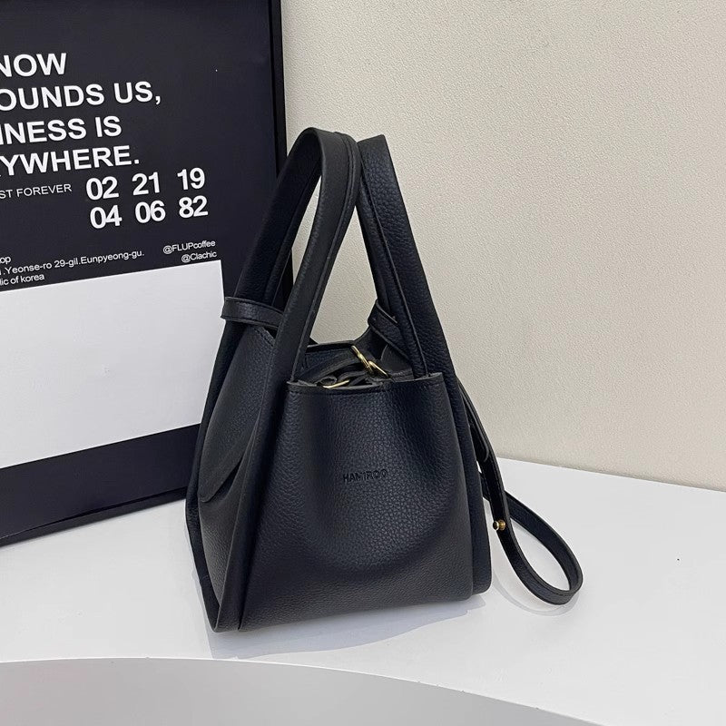 韓国版流行カジュアルショルダーバッグKorean version trendy casual single-shoulder crossbody bag