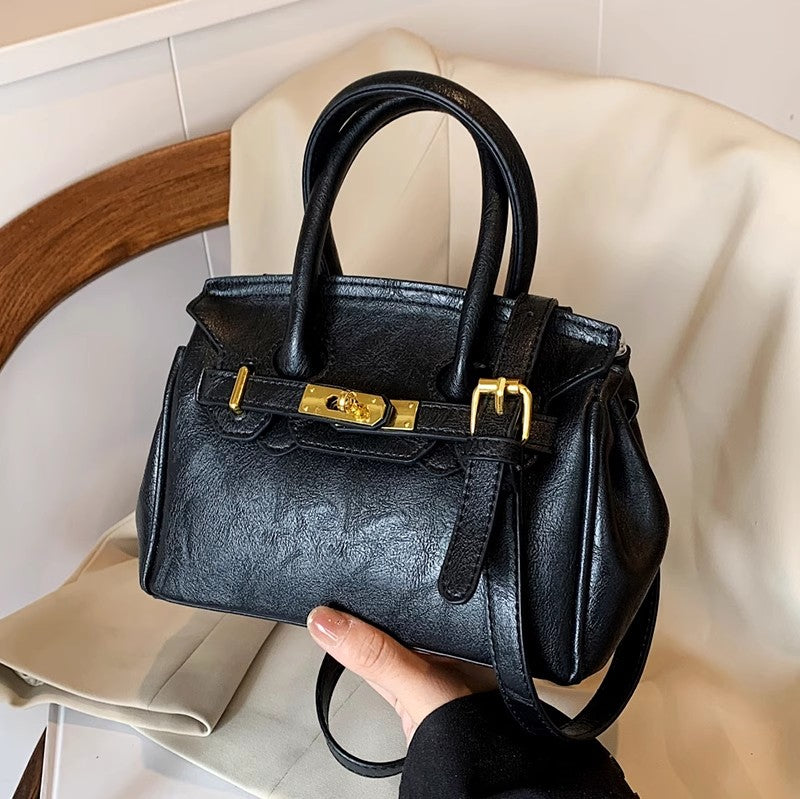 気軽でニッチなプラチナバッグ婦人ですA light luxury and niche platinum bag for ladies