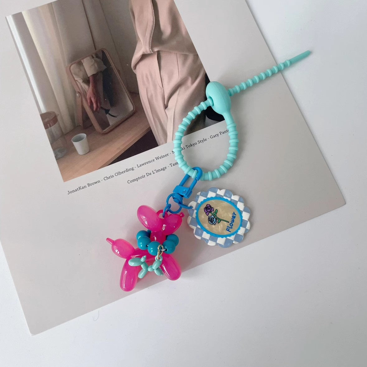 diyキャンディー色の風船犬ストラップですdiy candy-colored balloon dog pendant