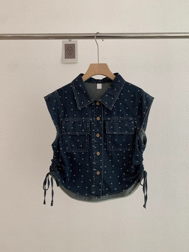 ジャンボジャンボチョッキですA short-sleeved denim waistcoat
