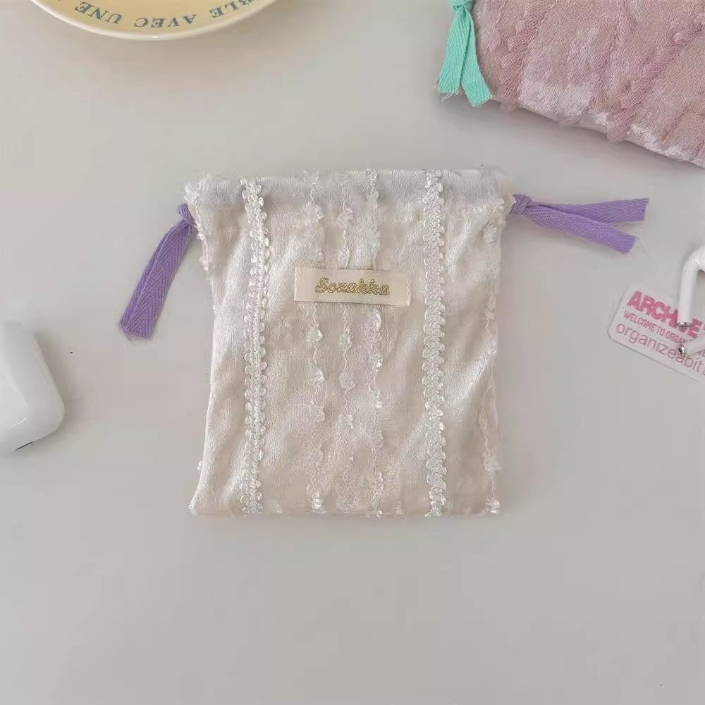 巾着袋の巾着袋ですDrawstring opening storage bag, small cloth bag for miscellaneous items