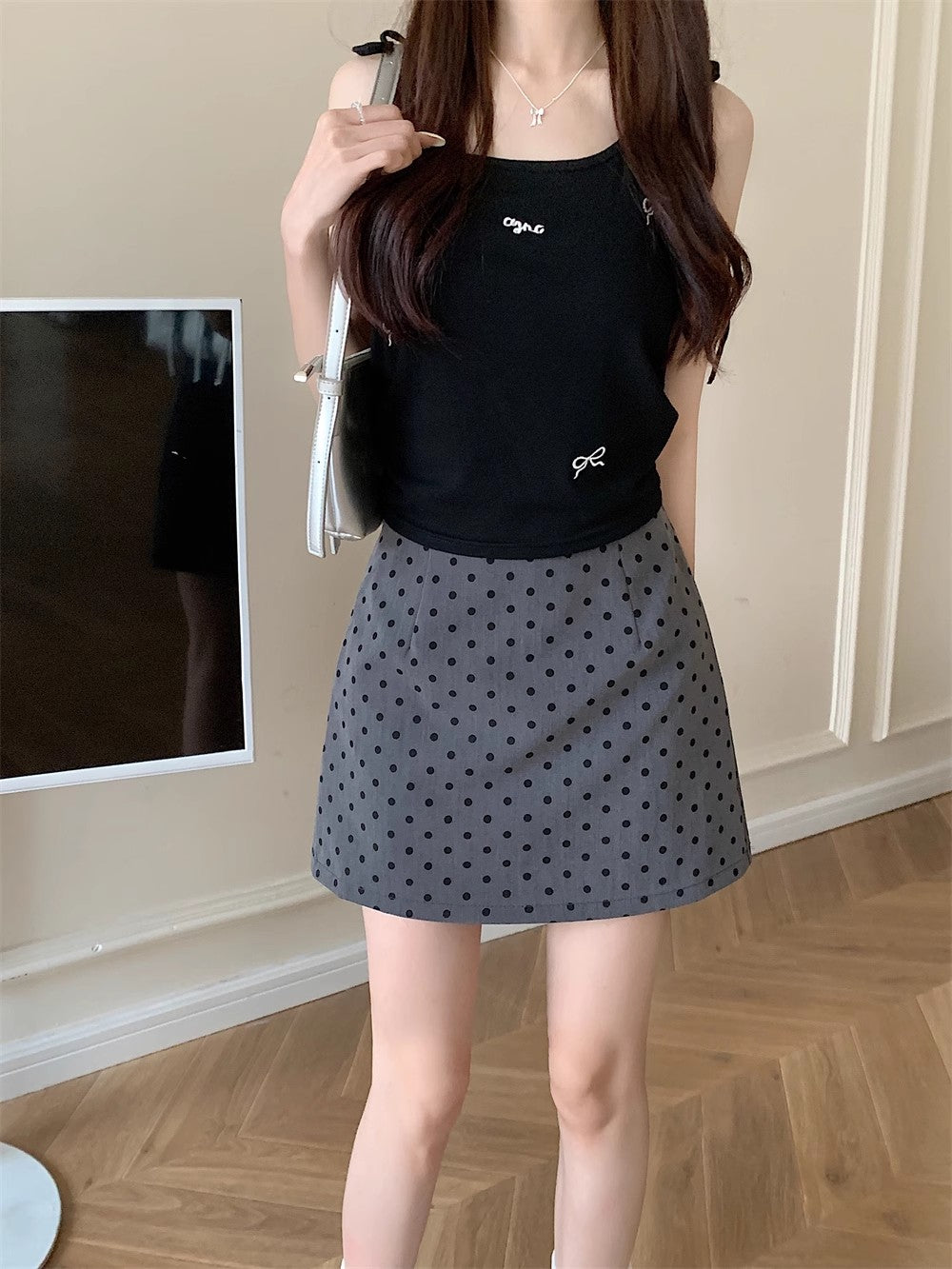 ハイウエストのAラインスカートですHigh-waisted A-line skirt short skirt