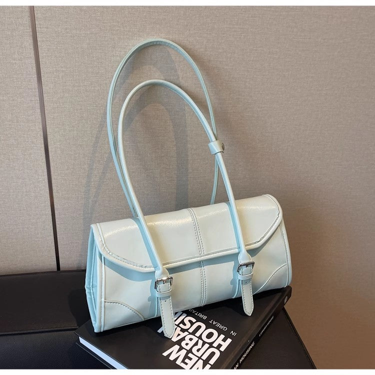 ファッションレトロなワンショルダーバッグの新作ですA new fashionable and retro single-shoulder bag