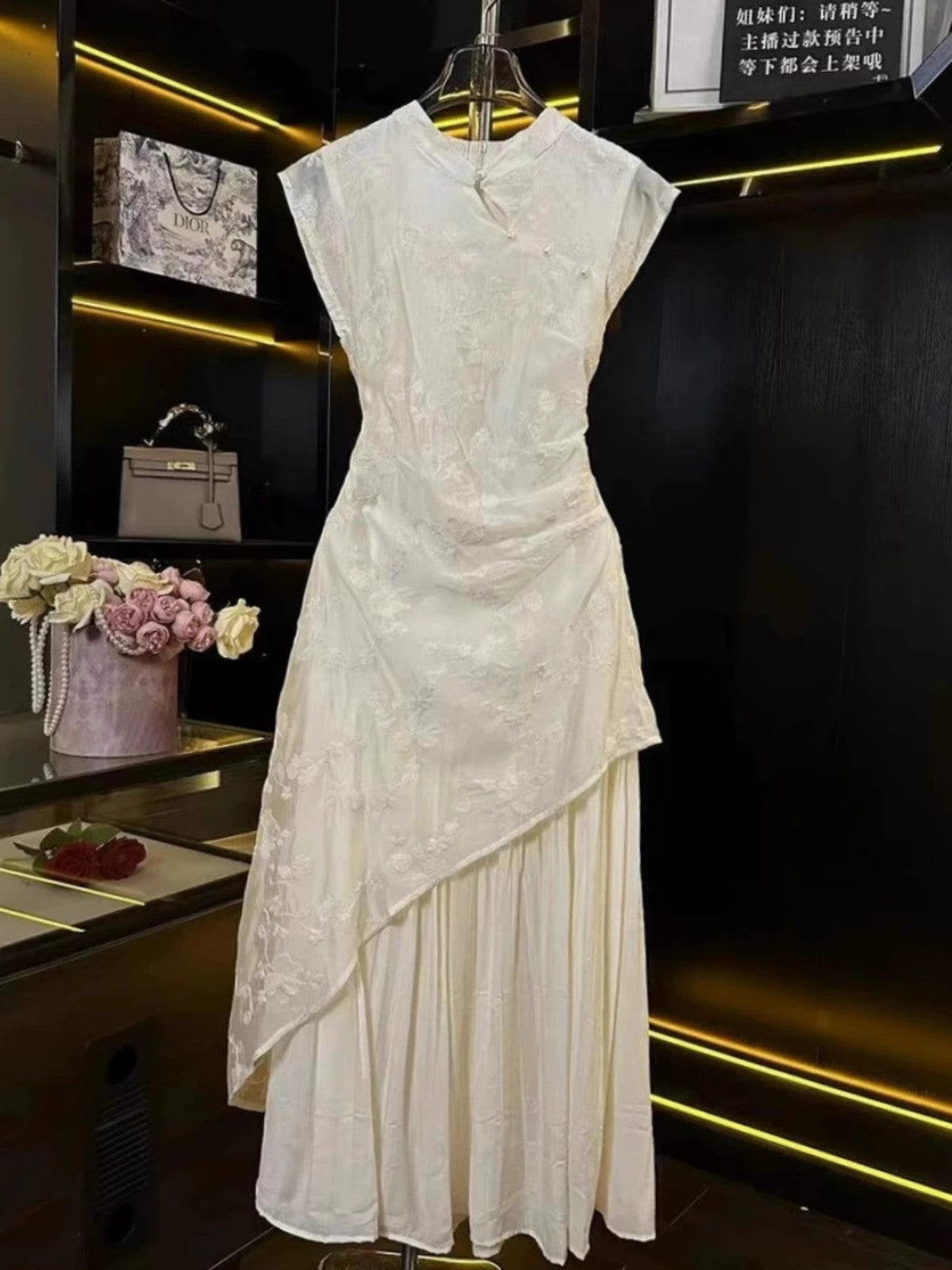偽のチャイナドレス2着ですFake two cheongsam dresses