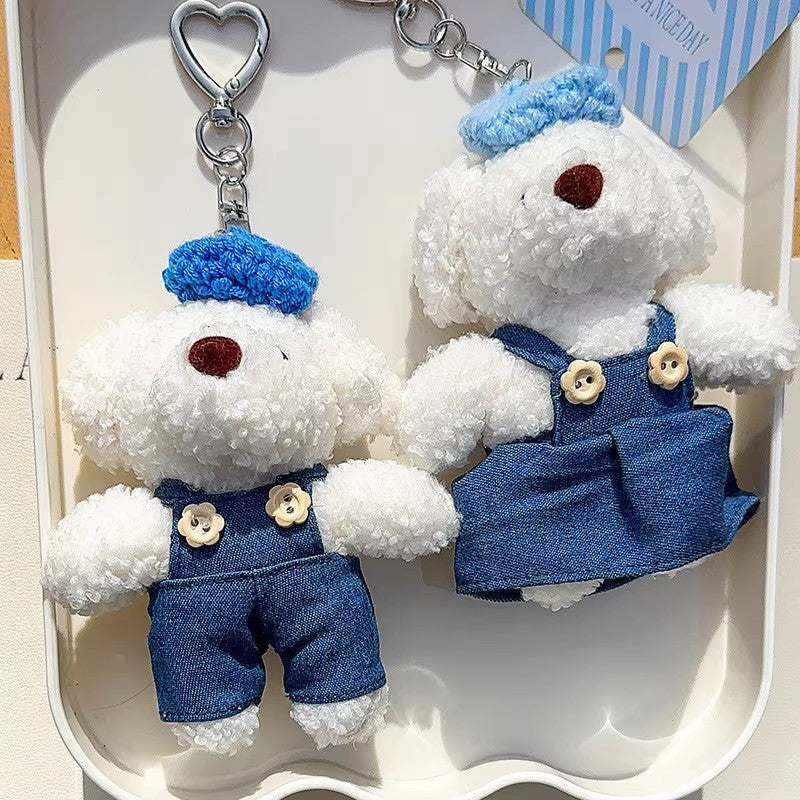 パンツにスカートの子犬ですOveralls, a skirt and a puppy