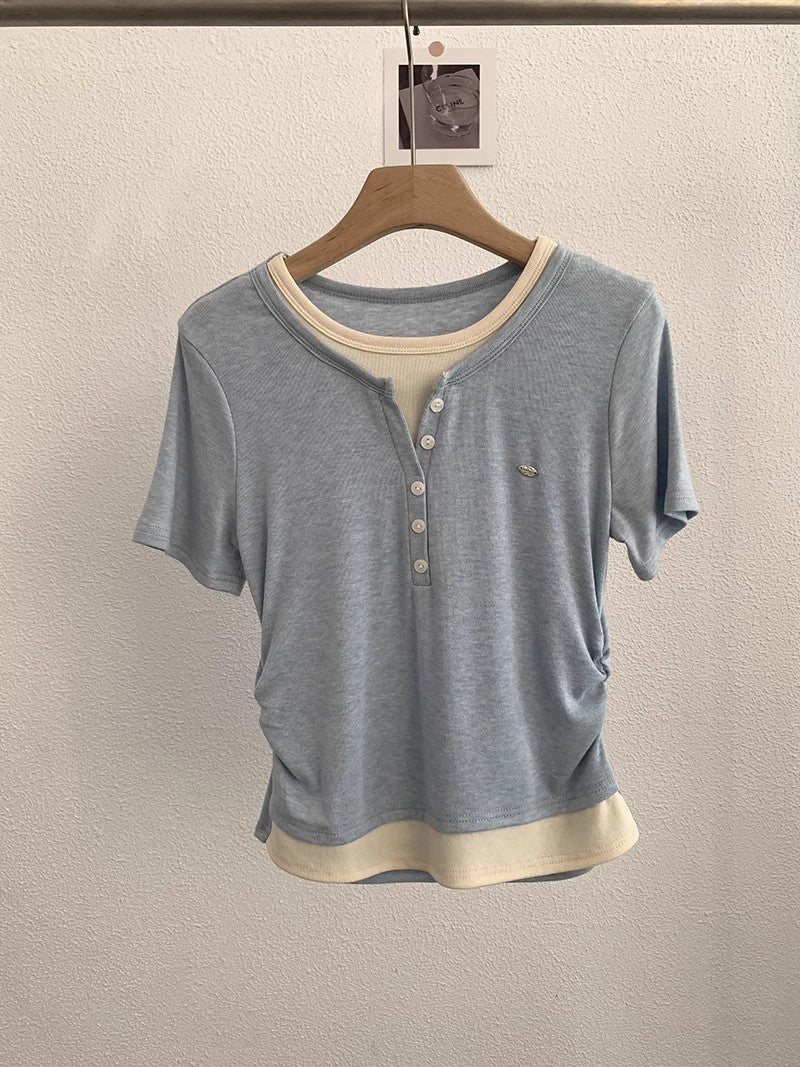 甘い丸首の半袖TシャツですShort-sleeved T-shirt
