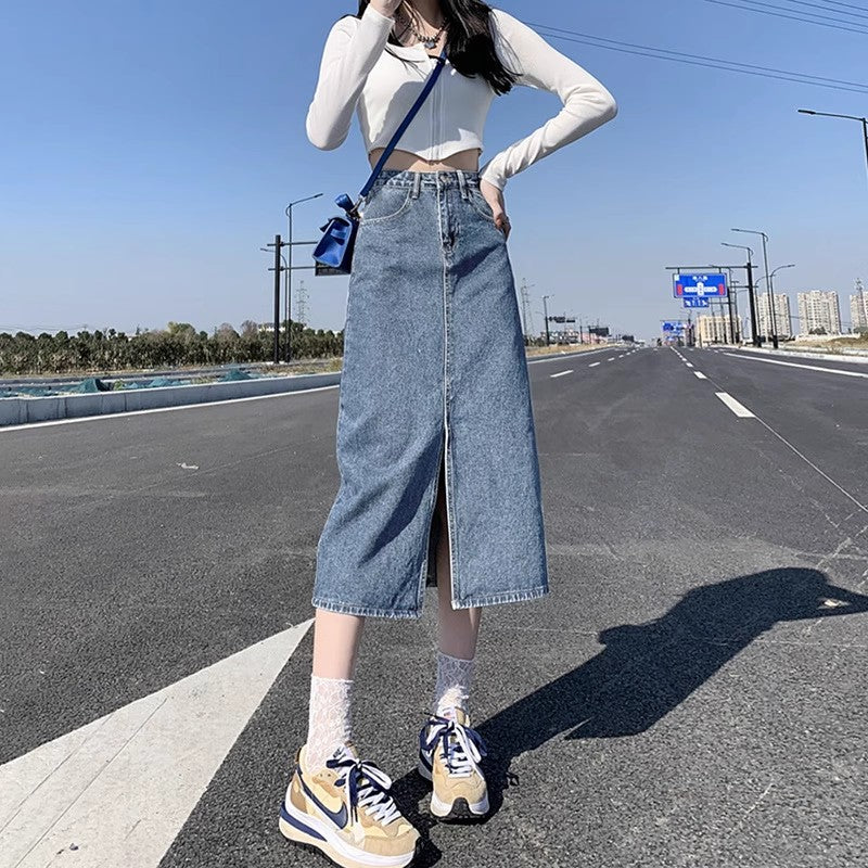 ハイウエストのaラインのヒップスカートですThis is a high-waisted a-line hip skirt.