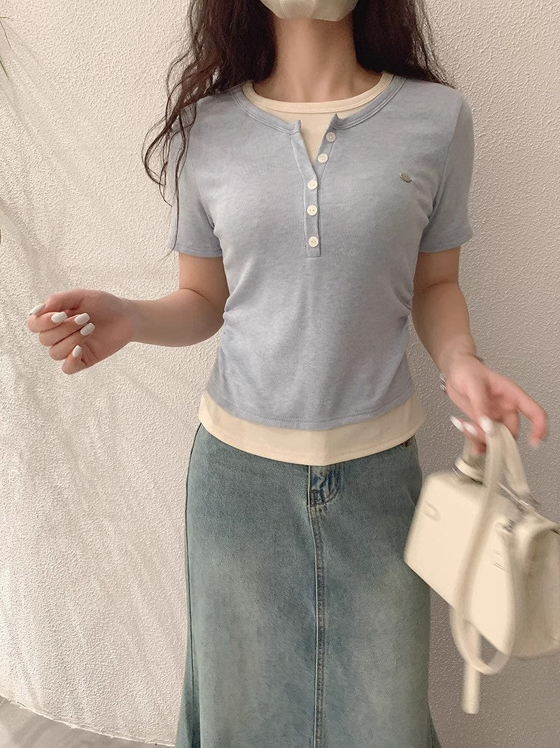 甘い丸首の半袖TシャツですShort-sleeved T-shirt