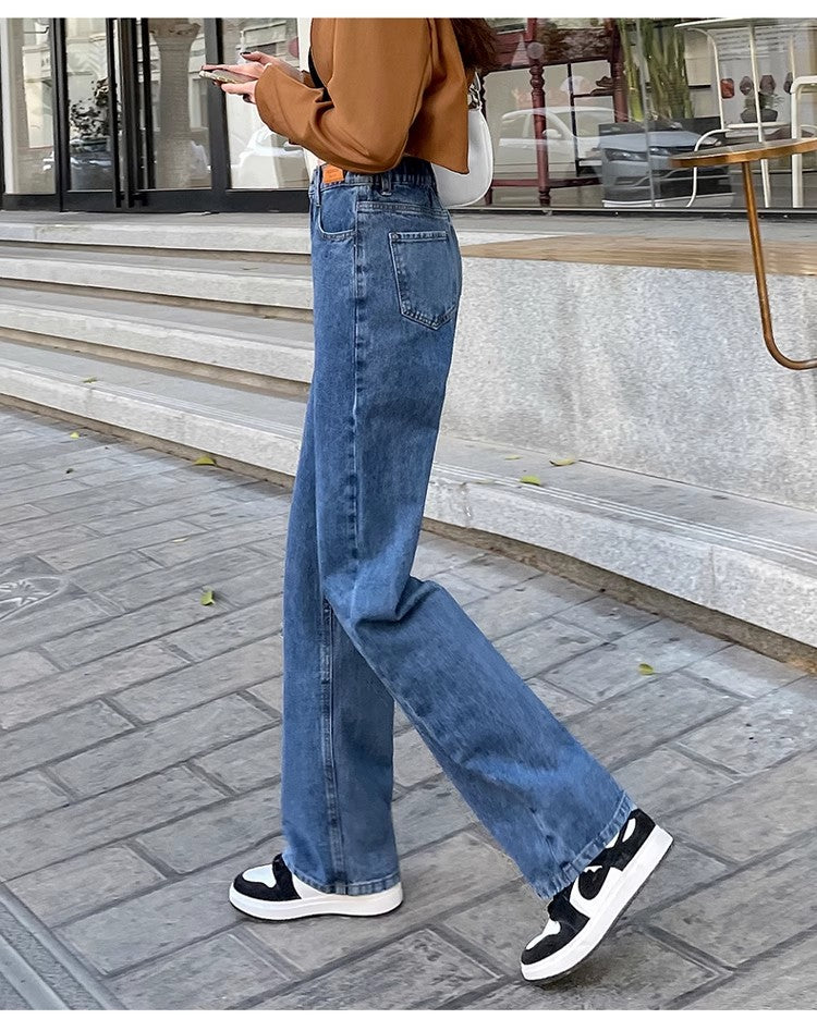 レトロなハイウエストジーンズRetro high-waisted jeans