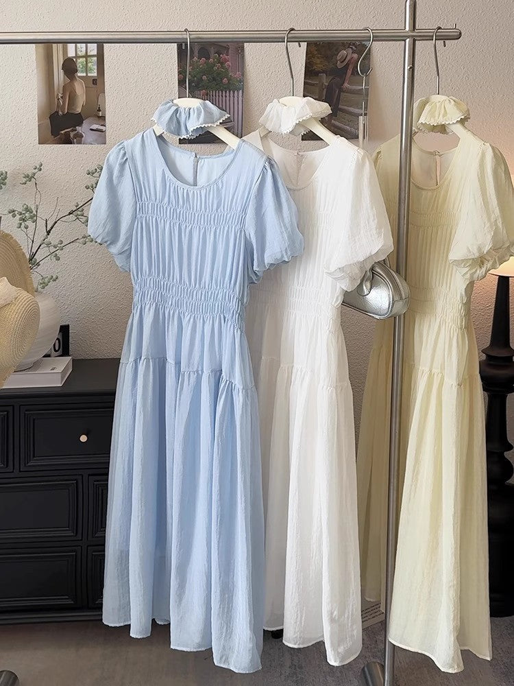 着やせワンピースですA skinny dress.