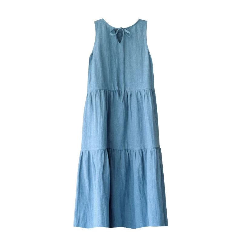 袖なしのワンピースSleeveless dress