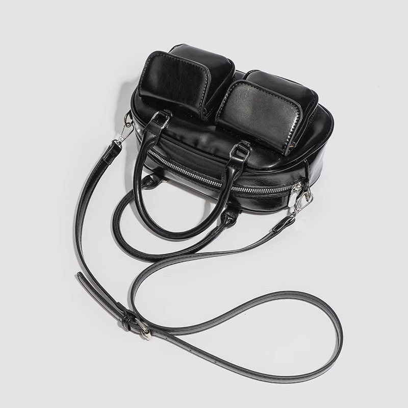 レトロなファッションのショルダーバッグですRetro and fashionable single-shoulder crossbody bag