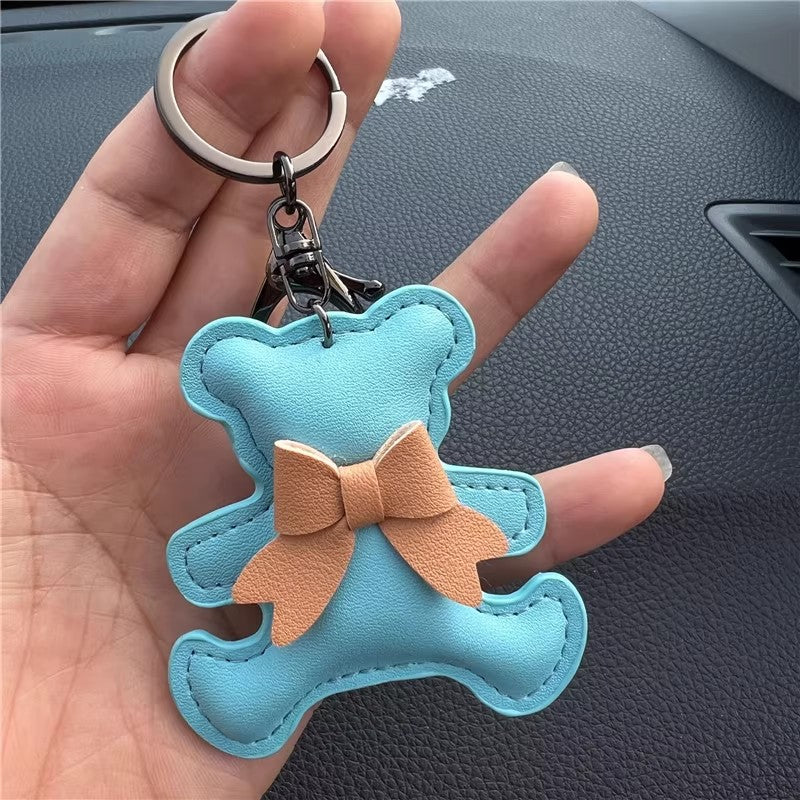 クマのキーホルダーですExquisite bear keychain