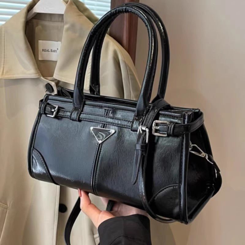 大容量斜め掛け高級感ボストン手提げA large-capacity, crossbody, high-end Boston handbag for women