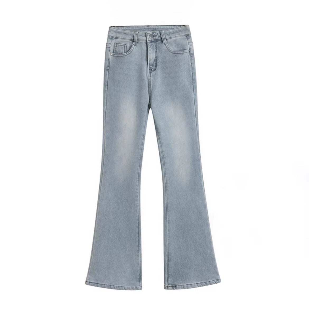 薄い色のデニムですLight denim.