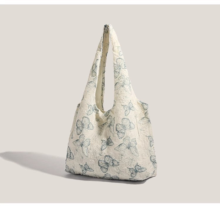 レースの蝶のリュックですLace butterfly canvas bag