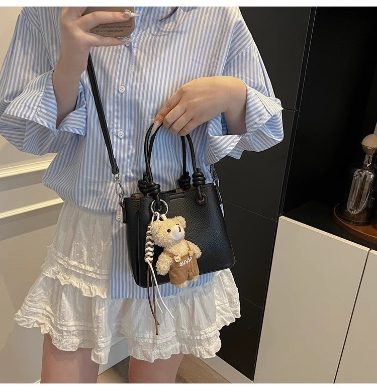 高級感ハンドバッグA high-end handbag for women