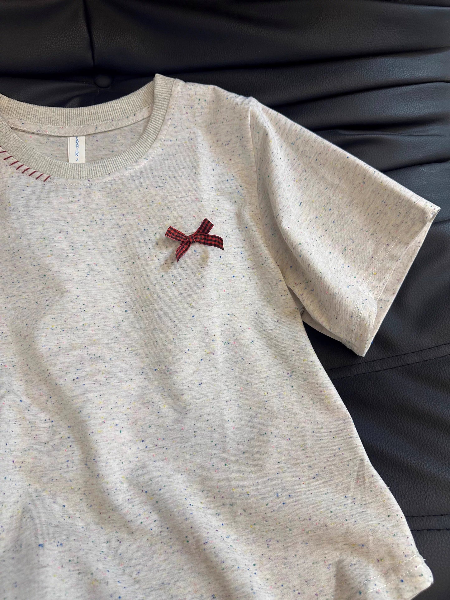 肩掛けに半袖ですShoulder and short sleeve.