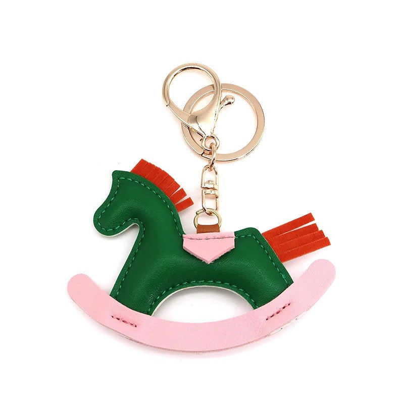 馬の革飾りをぶら下げますShake the horse leather pendant