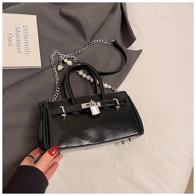 カジュアルショルダーバッグ流行爆発型ハンドバッグプラチナバッグVersatile crossbody bag, popular bestseller handbag, platinum