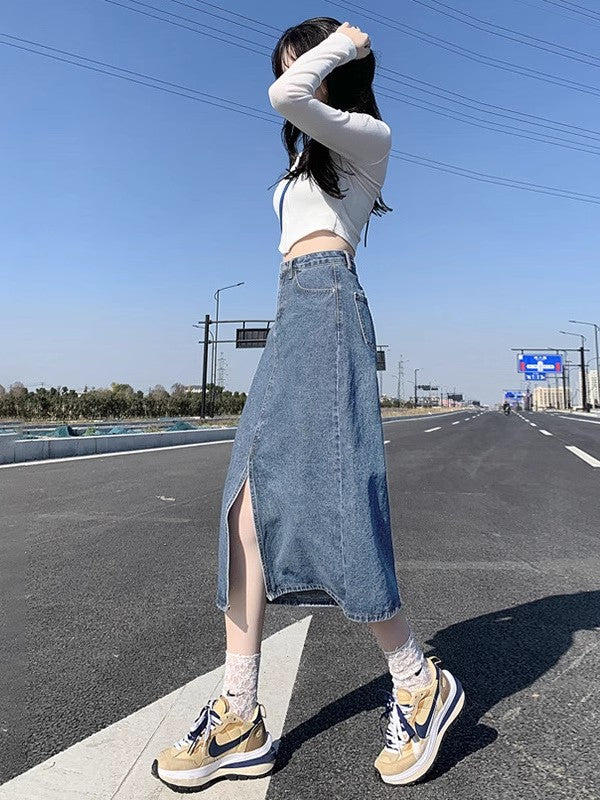 ハイウエストのaラインのヒップスカートですThis is a high-waisted a-line hip skirt.