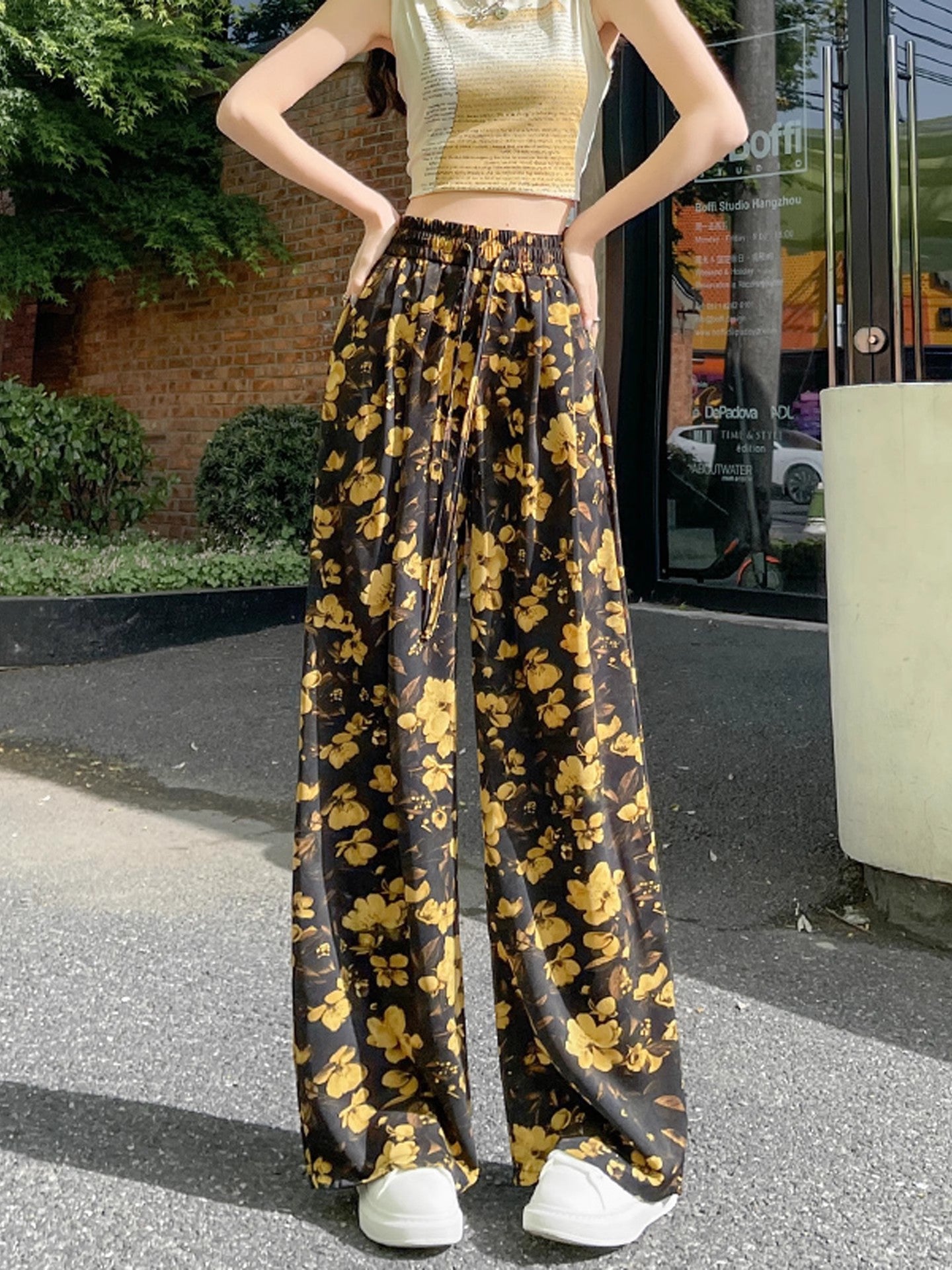 アイスパンツのワイドパンツですIce pants, wide pants.