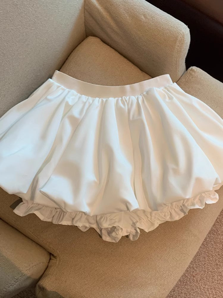 つぼみのスカートですIt's a skirt of bud.