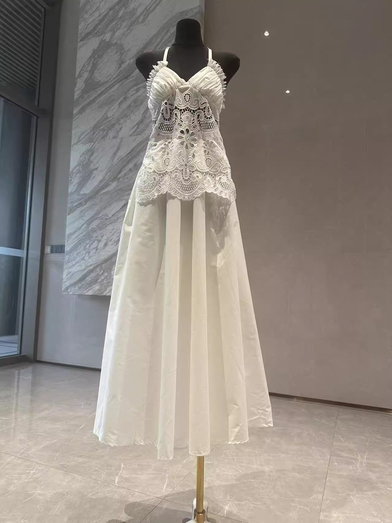 レトロなフレンチドレスですFrench retro lace dress