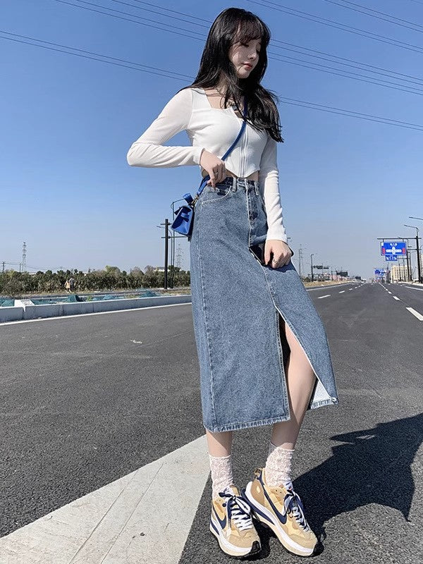 ハイウエストのaラインのヒップスカートですThis is a high-waisted a-line hip skirt.