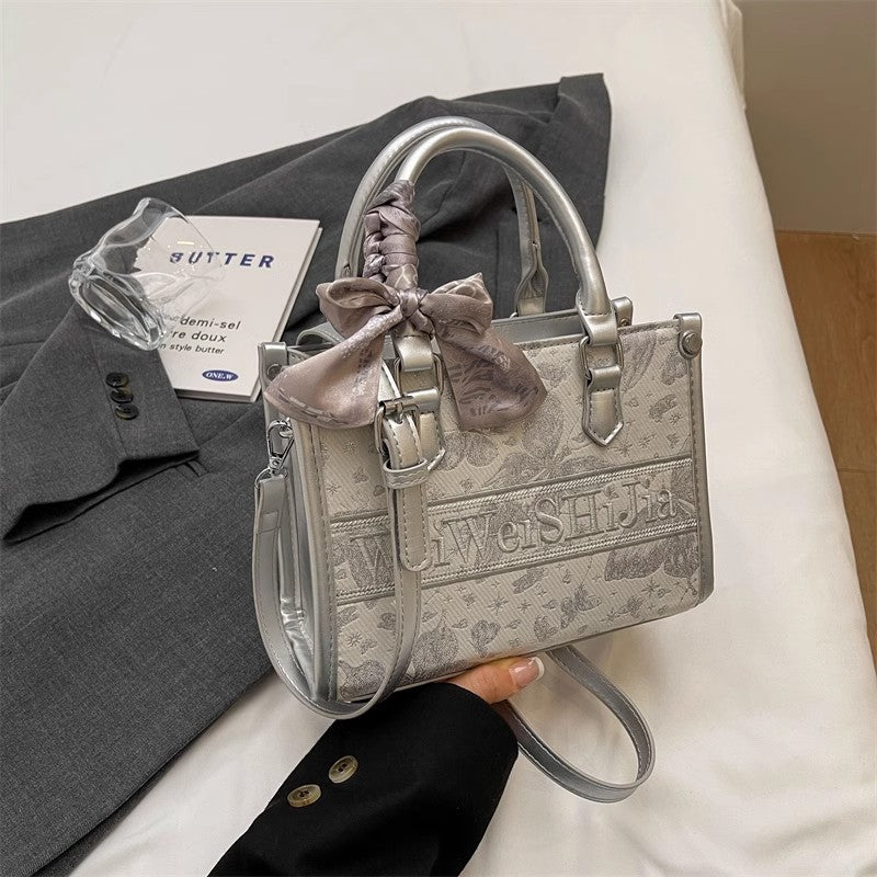 おしゃれトートバッグトートバッグですFashionable hand-held tote bag and small handbag