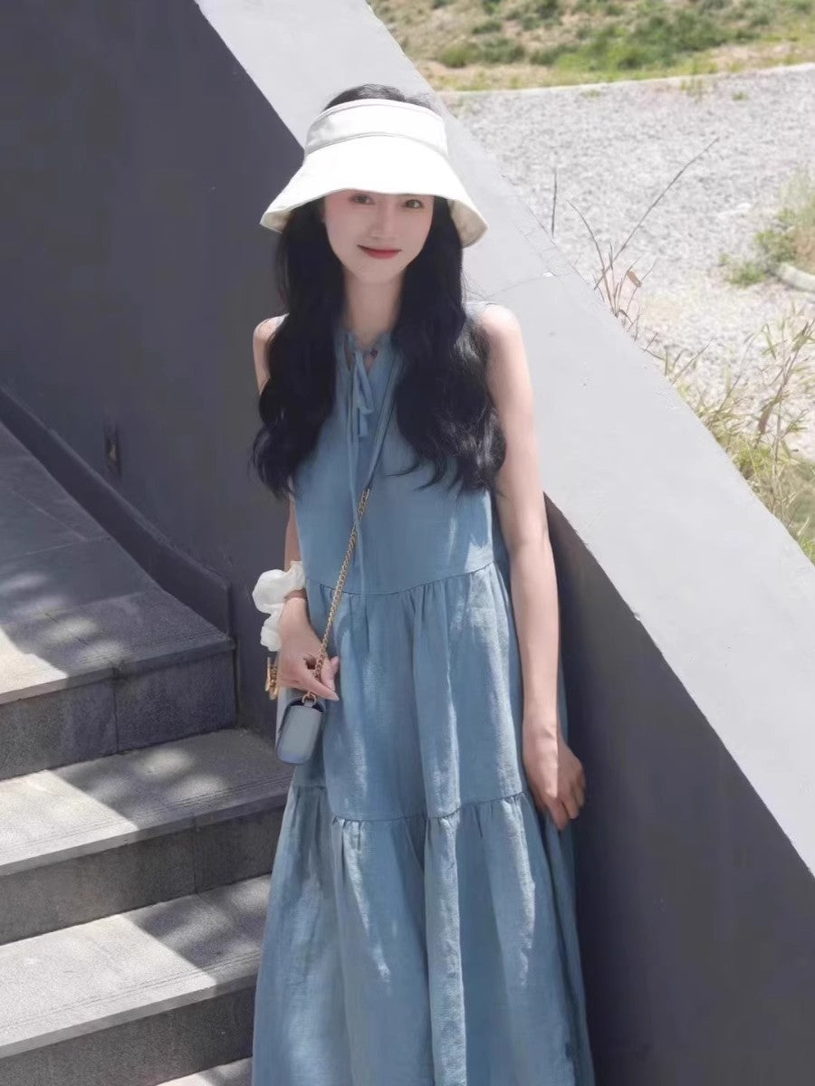袖なしのワンピースSleeveless dress