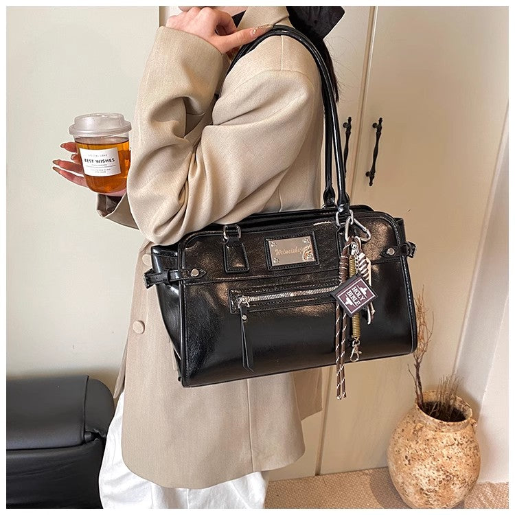レトロ大容量バッグですRetro large-capacity bag