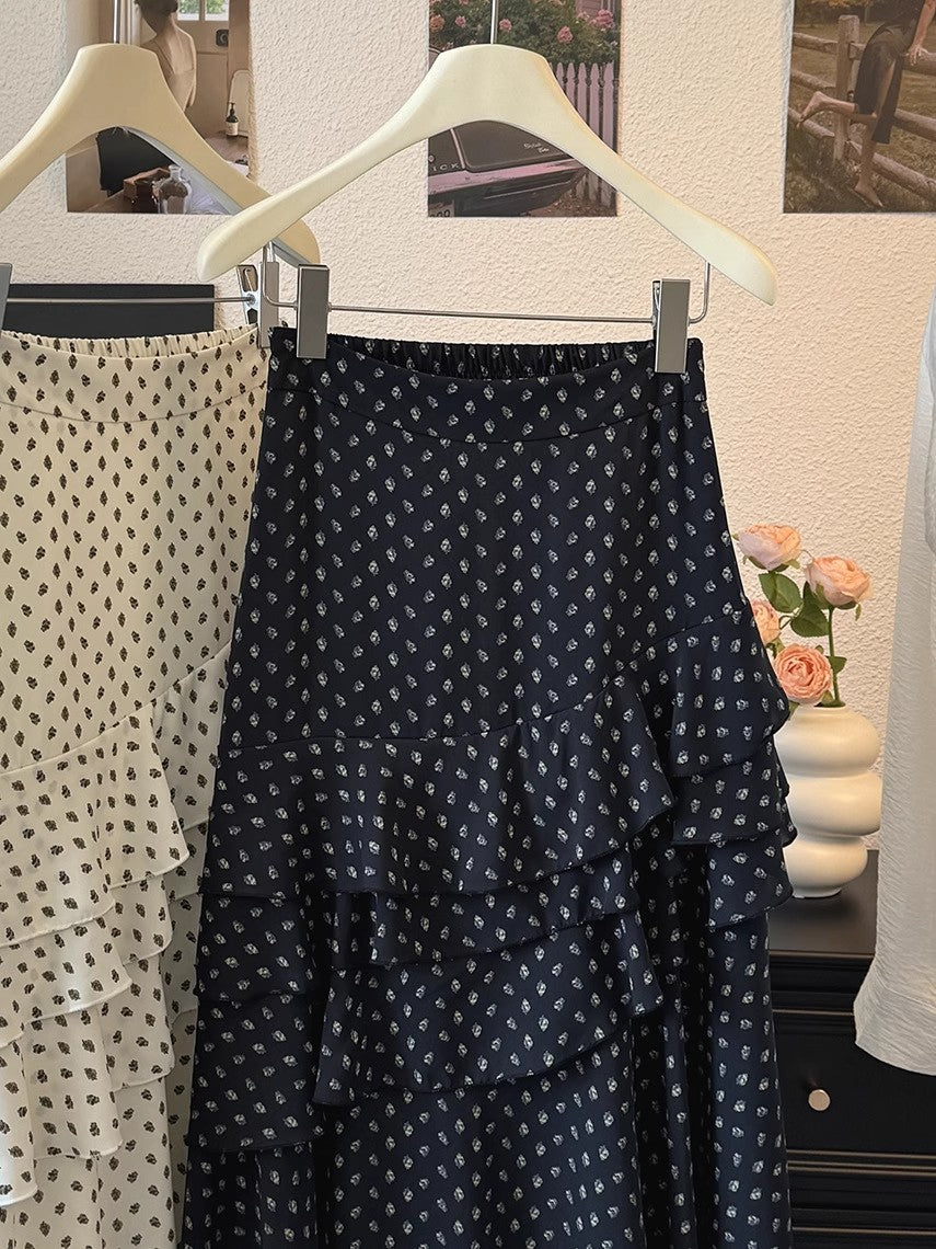 シフォンの花柄スカートですChiffon floral skirt