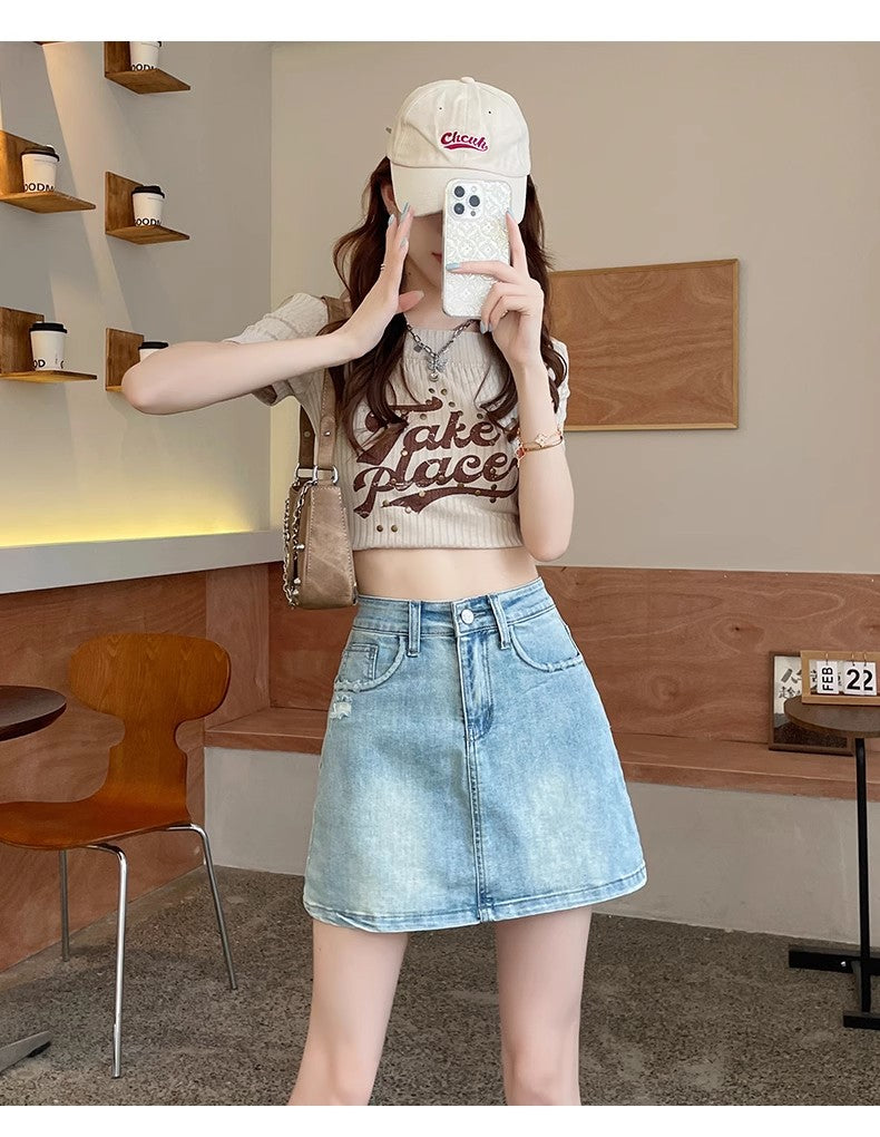 ハイウエストの擦り切れたデニムのハーフスカートWear out the denim skirt