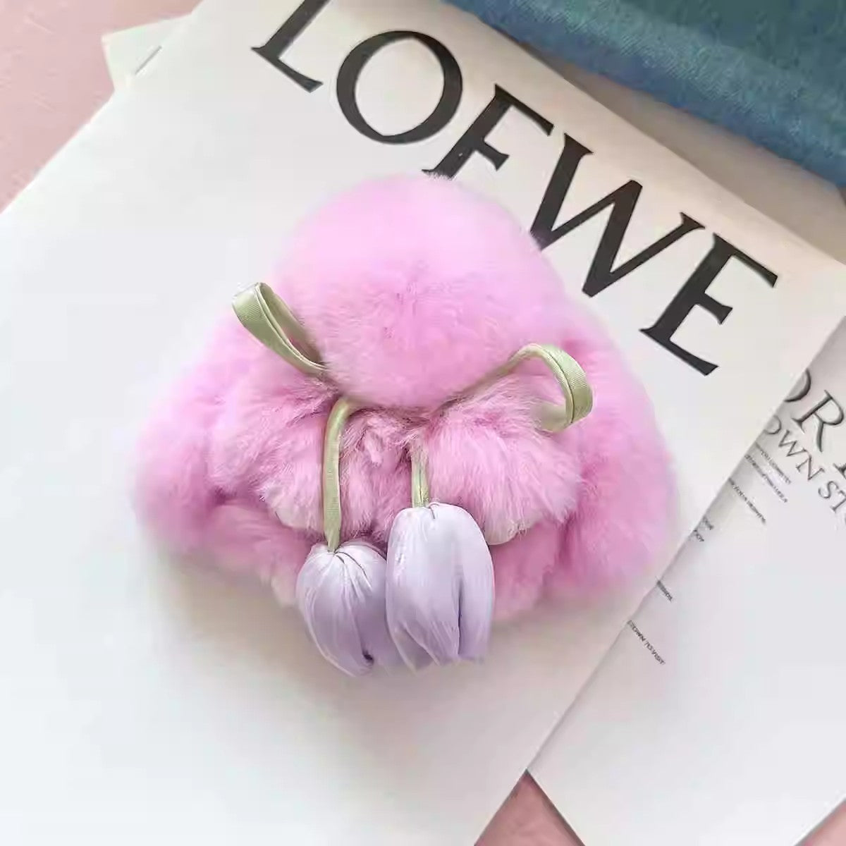 ウサギのチューリップのストラップですTulip rabbit pendants come in 7 colors