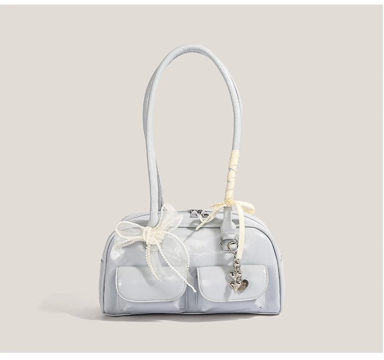 酔針ホ・ユンジンと同じボーリングバッグですA bowling bag of the same style as Xu Yunzhen, who is prone to needle fainting