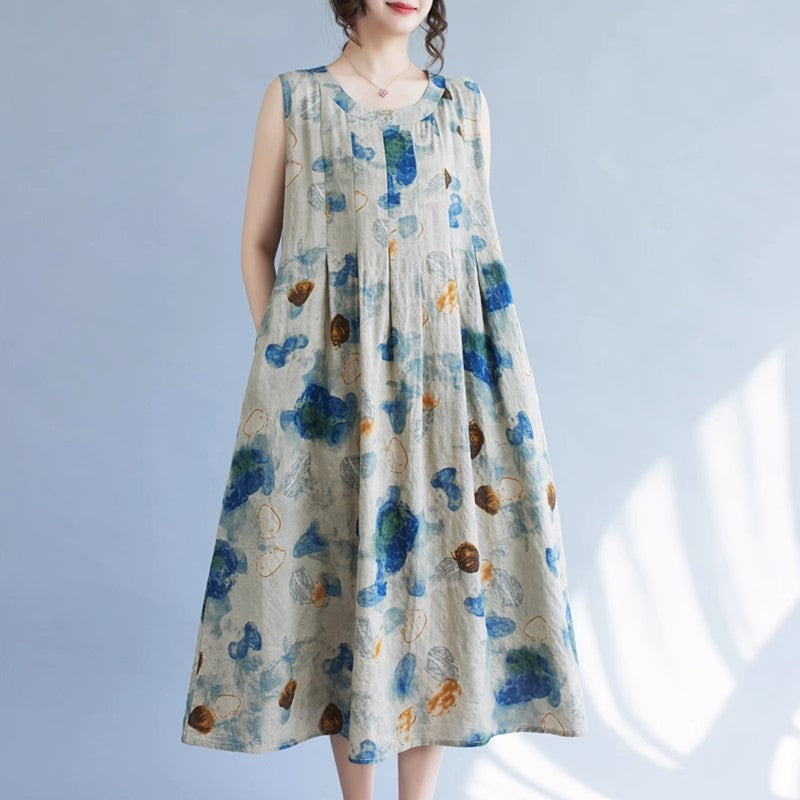 墨絵のベストワンピースですInk-wash painting vest dress