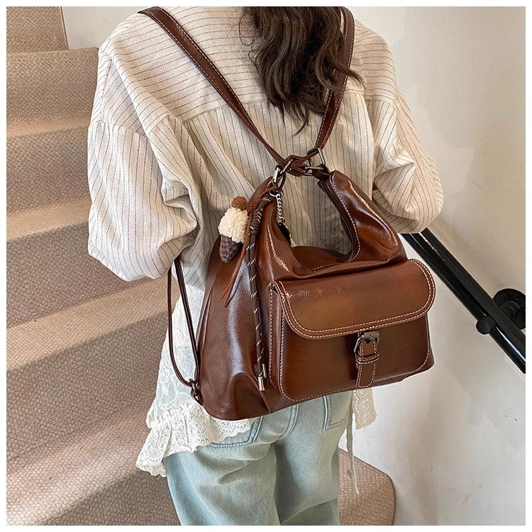超レトロなランドセル女ですA super retro backpack for girls